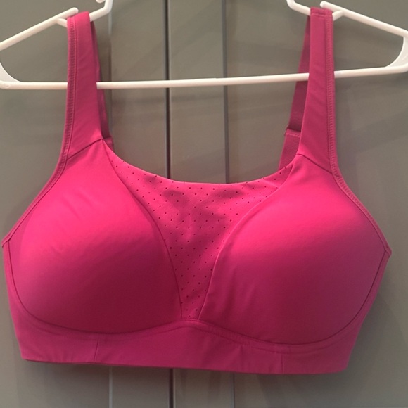 Lululemon Run Times Bra - Picture 1 of 3